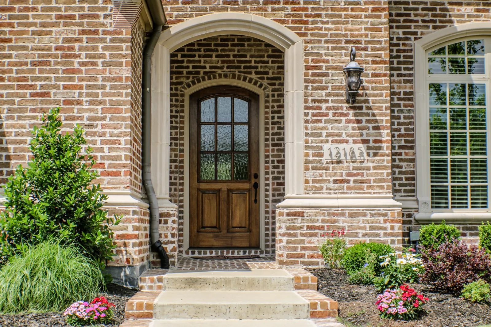 Front entry of a DFW home ready for a pre-listing inspection